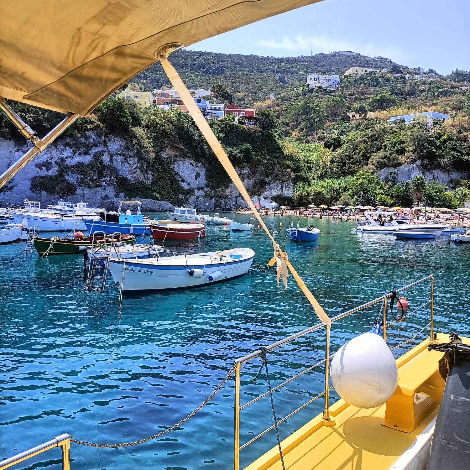 Ponza, Cala Feola dissequestrata: torna accessibile la spiaggia
